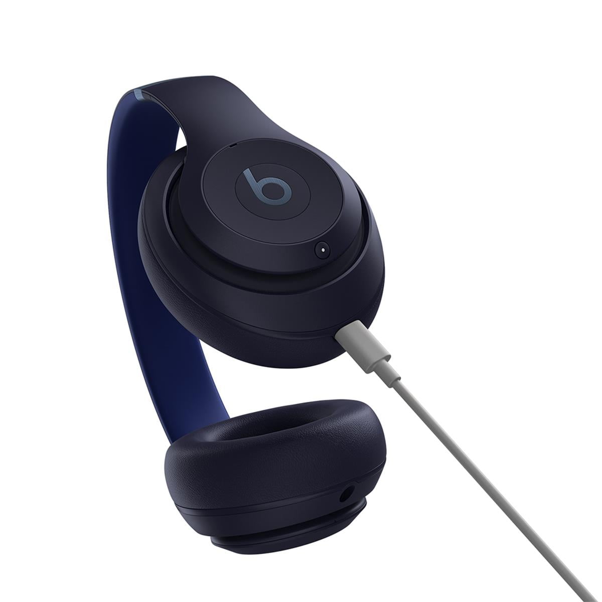 Beats Studio Pro Wireless Headphones, Navy with A03031 10000mAh Power Bank